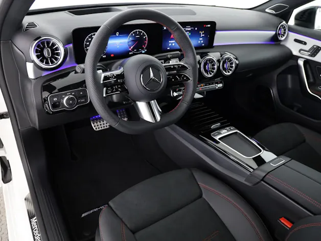 Mercedes-Benz A 200 7G-DCT
