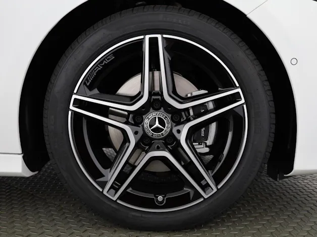 Mercedes-Benz A 200 7G-DCT