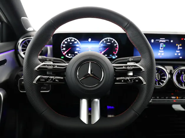 Mercedes-Benz A 200 7G-DCT