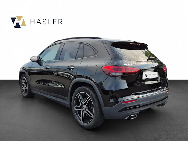 Mercedes-Benz GLA 250 4Matic AMG Line 8G-DCT