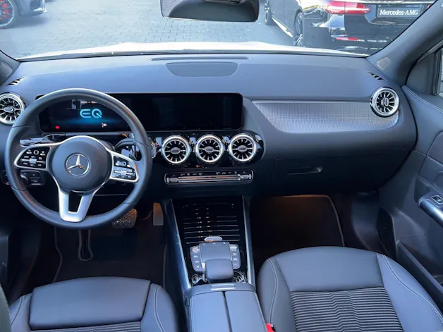 Mercedes-Benz EQA 300 4Matic