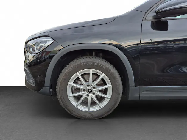 Mercedes-Benz GLA 200 7G-DCT