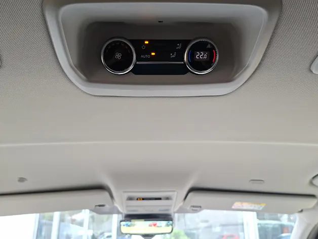 VW Caravelle 2.0 TDI Life Aut.8 4 Motion
