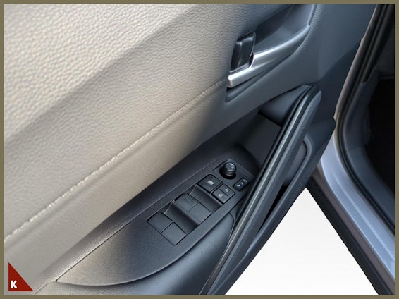 Vehicle image 11 Vehicle image 11