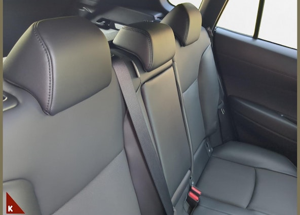 Vehicle image 18 Vehicle image 18