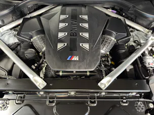 BMW X6 M60i