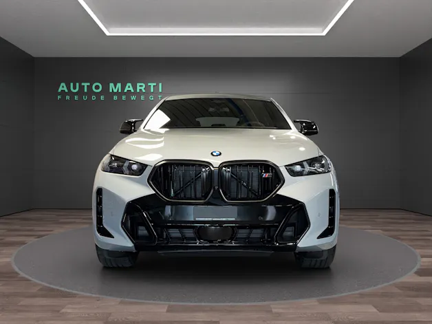 BMW X6 M60i