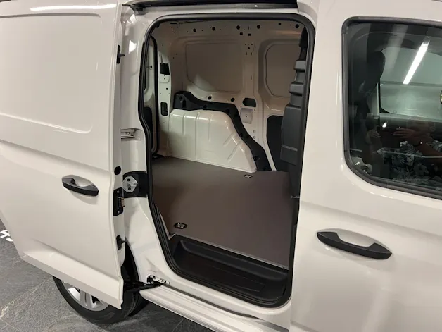 VW Caddy Cargo 1.5 TSI Entry