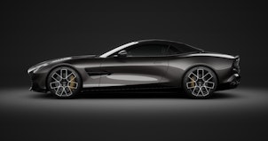 Vehicle image ASTON MARTIN Vanquish Volante 5.2 V12 Bi-Turbo