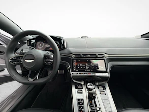 https://vehicle.imgix.net/3987343/7e73936b-e94e-43dd-a95b-baad06f5ed9d.jpg