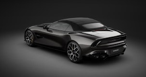 Vehicle image ASTON MARTIN Vanquish Volante 5.2 V12 Bi-Turbo