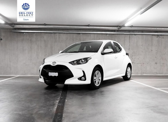 First vehicle image First vehicle image