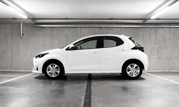 Vehicle image 3 Vehicle image 3