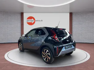 Toyota Aygo X 1.0 VVT-i Trend / 8-fach bereift / Toyota Servicepaket 4 Jahre / 60000 Km ab 1. IV