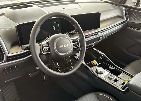 Vehicle image 6 Vehicle image 6