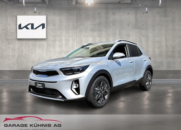 First vehicle image First vehicle image