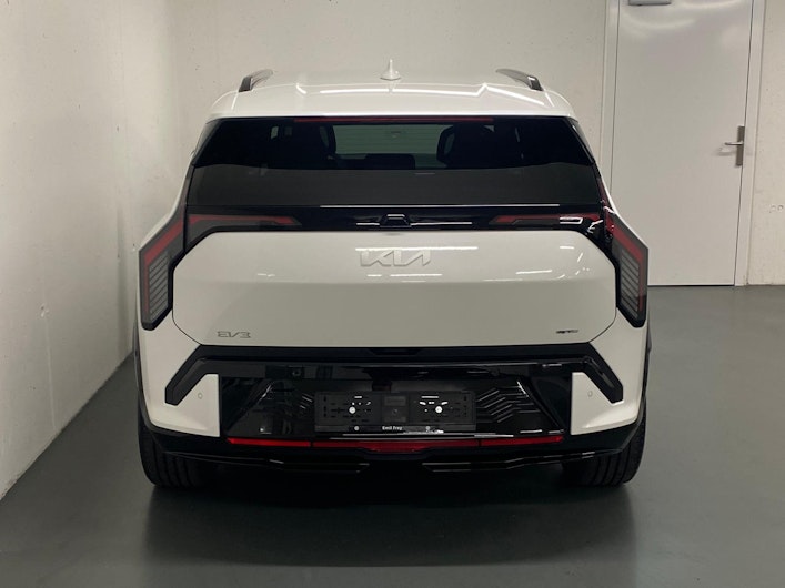 Vehicle image KIA EV3