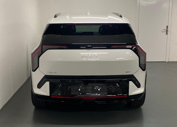 Vehicle image 13 Vehicle image 13