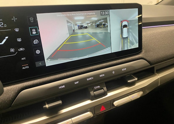 Vehicle image 8 Vehicle image 8