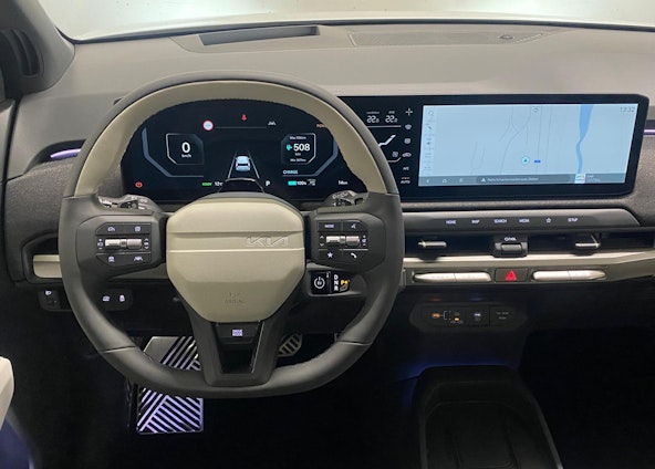 Vehicle image 12 Vehicle image 12