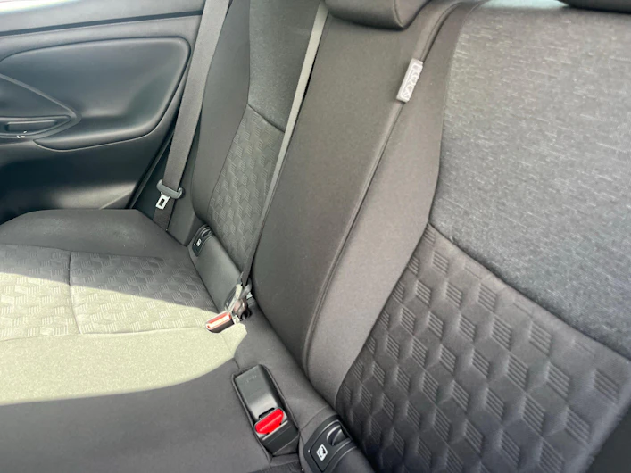 Fahrzeugbild TOYOTA YARIS