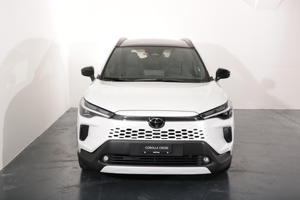 First vehicle image