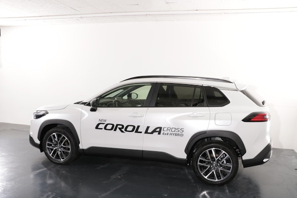 Vehicle image 3