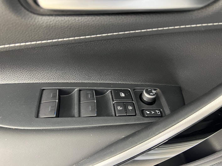 Vehicle image TOYOTA COROLLA