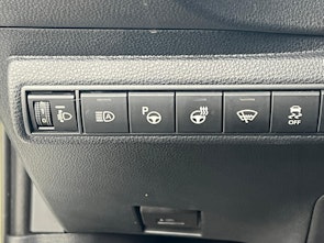 Vehicle image TOYOTA Corolla 1.8 HSD Trend