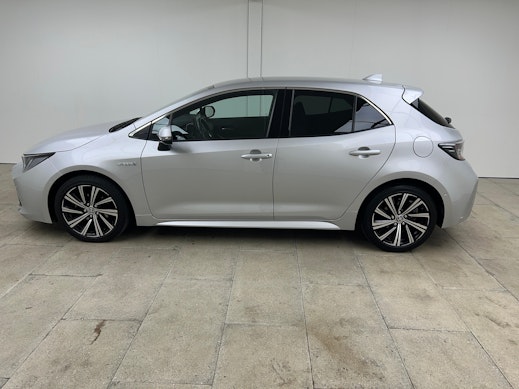 TOYOTA Corolla 1.8 HSD Trend 2