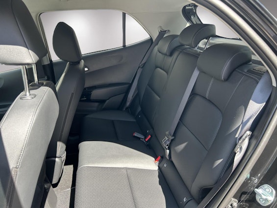 Vehicle image 15 Vehicle image 15