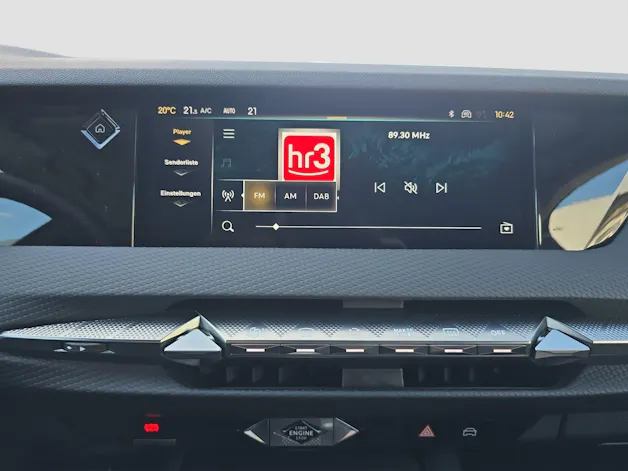 DS Automobiles 4 1.2 Hybrid Pallas
