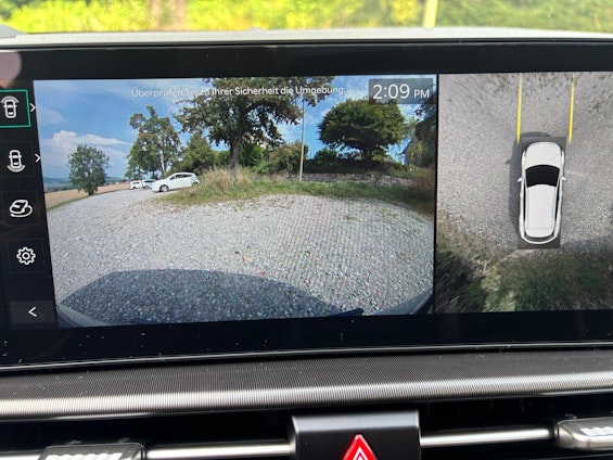 Vehicle image 13 Vehicle image 13