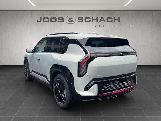 Vehicle image 6 Vehicle image 6