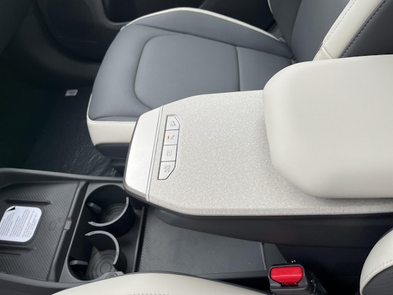 Vehicle image 11 Vehicle image 11