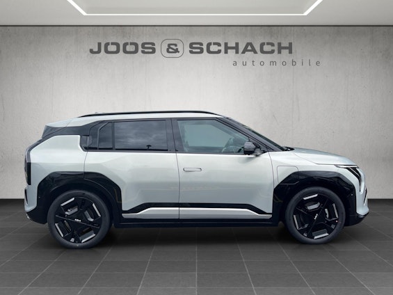 Vehicle image 3 Vehicle image 3