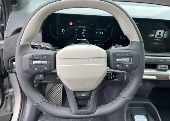 Vehicle image 10 Vehicle image 10