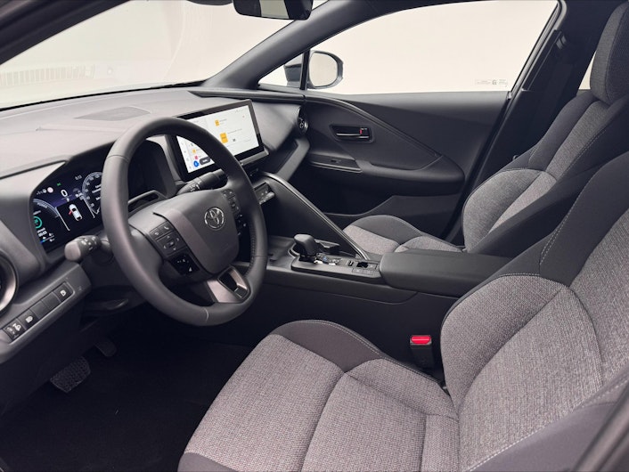 Vehicle image TOYOTA C-HR