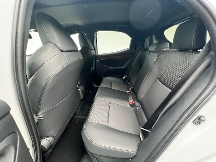 Vehicle image TOYOTA YARIS