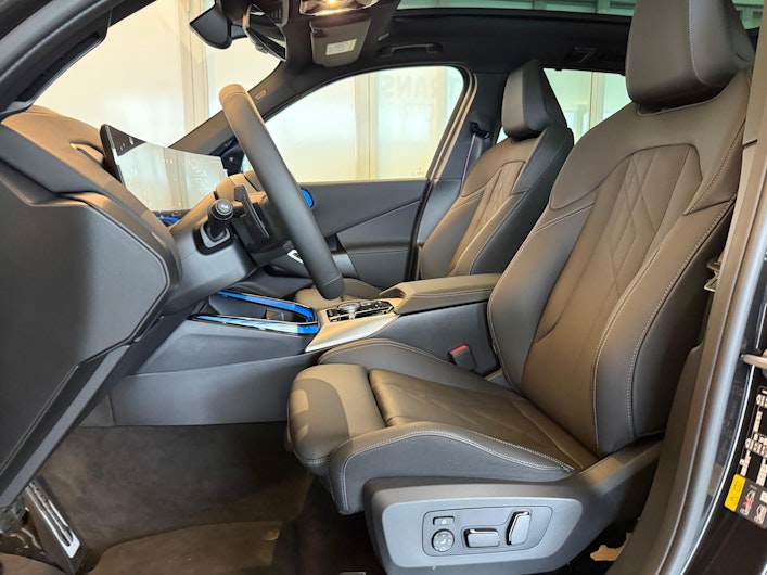 Vehicle image BMW X3