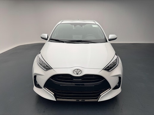 TOYOTA Yaris 1.5 VVT-i HSD Premium 1