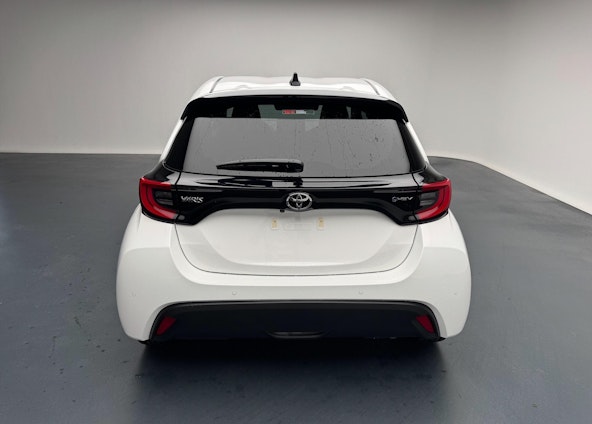 Vehicle image 4 Vehicle image 4