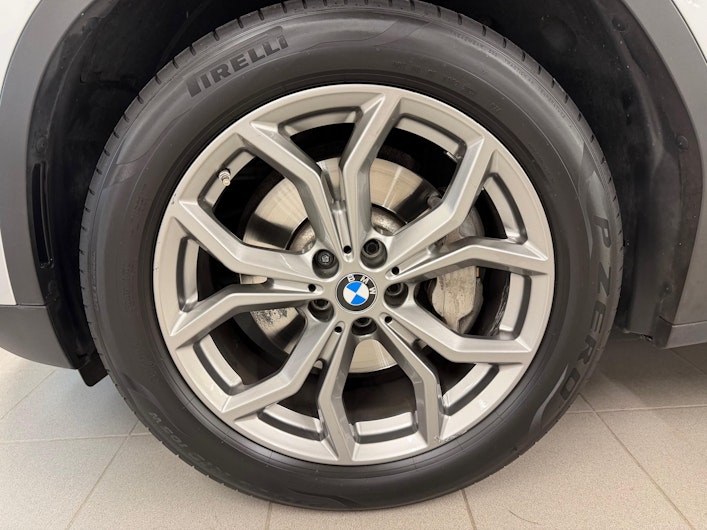 Vehicle image BMW X3