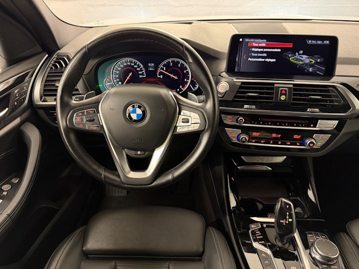 Vehicle image BMW X3