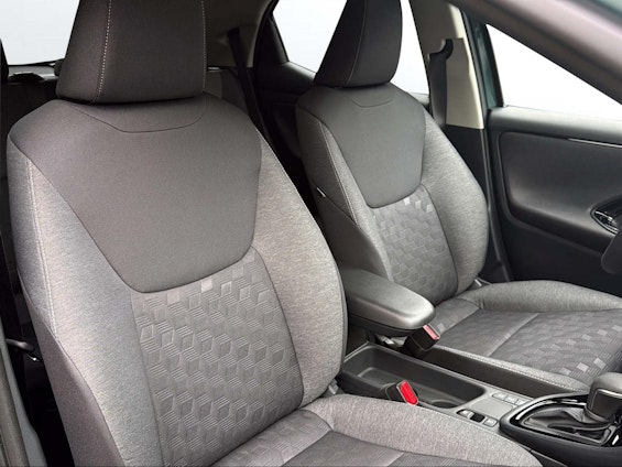 Vehicle image 6 Vehicle image 6