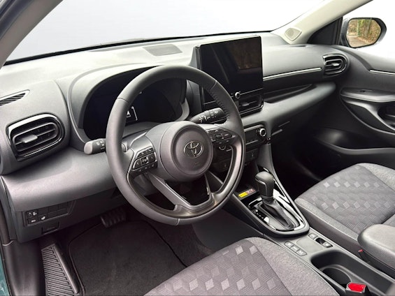 Vehicle image 4 Vehicle image 4