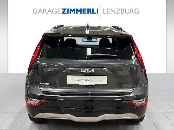 Vehicle image 4 Vehicle image 4