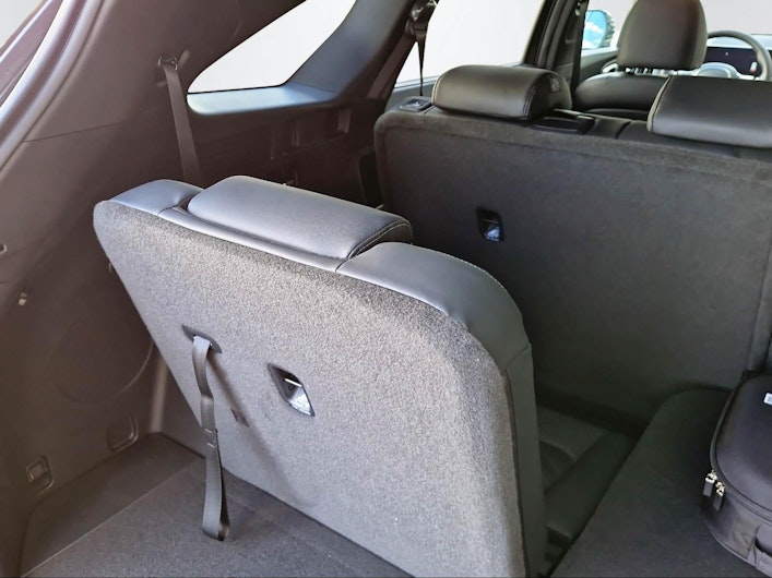 Vehicle image KIA SORENTO