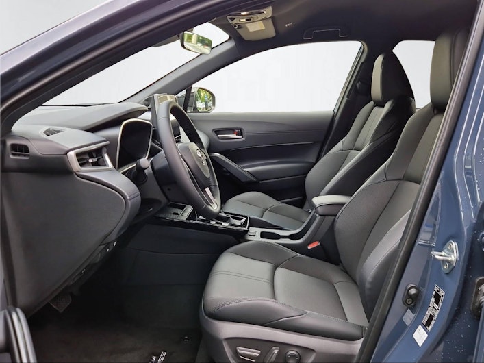 Vehicle image TOYOTA COROLLA CROSS