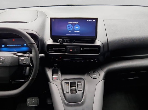 Vehicle image 6 Vehicle image 6